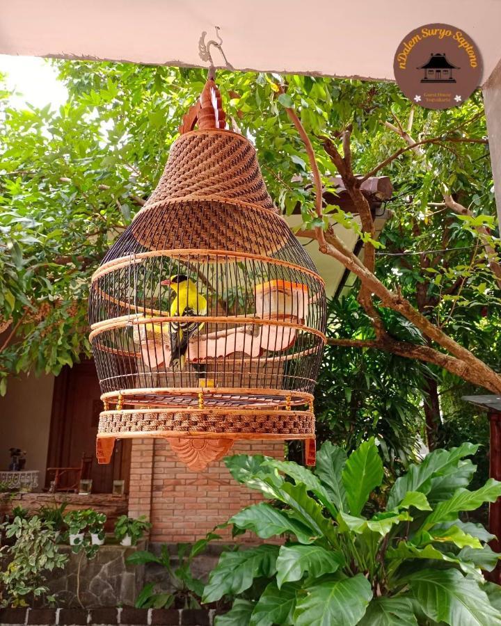 Ndalem Suryo Saptono Guest House Tugu المظهر الخارجي الصورة