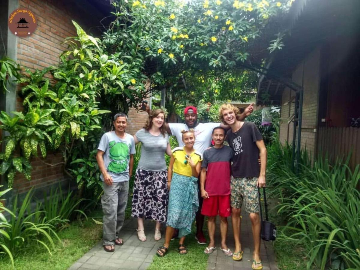 Ndalem Suryo Saptono Guest House Tugu المظهر الخارجي الصورة
