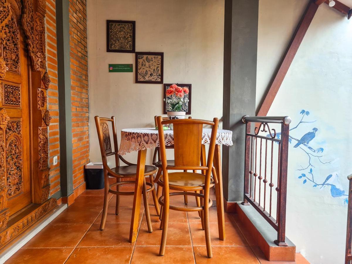 Ndalem Suryo Saptono Guest House Tugu المظهر الخارجي الصورة